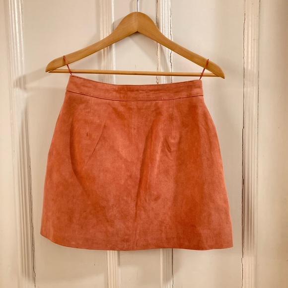 Suede mini skirt pink NWT - Picture 2 of 2